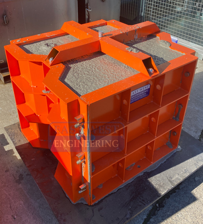 CMLB80 Concrete Mould - Interlocking