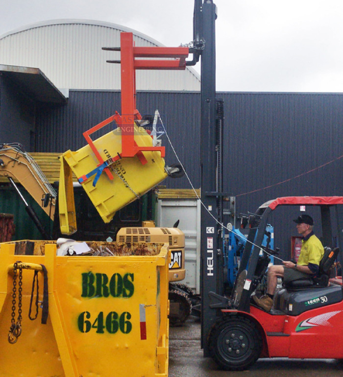 FWC66 660 & 1100L Wheelie Bin Tipper