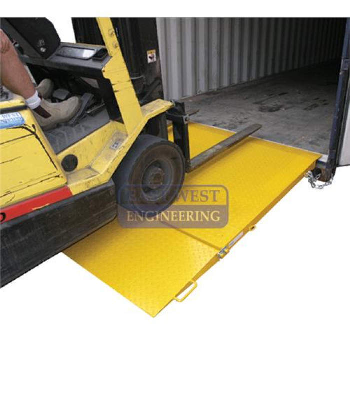 CRN8 Forklift Container Ramp