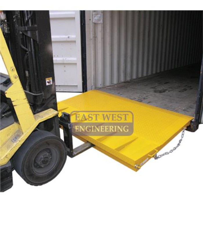 CRN8 Forklift Container Ramp