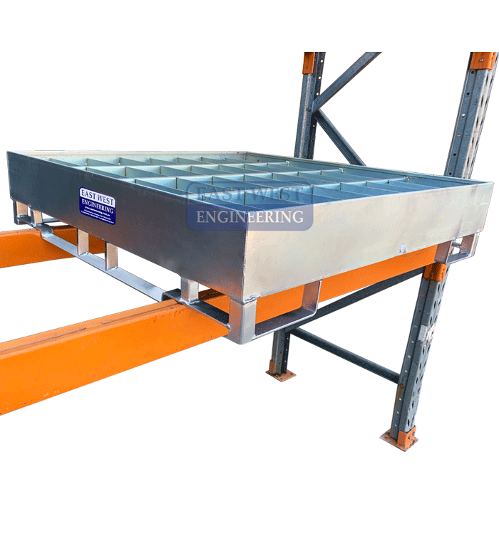 SLR4 Racking Spill Bin