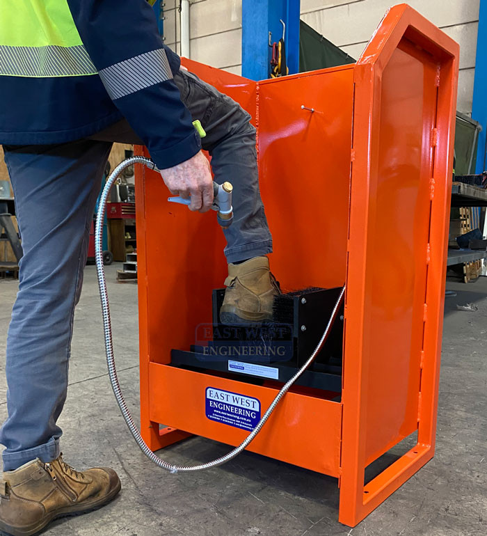 SWS1 Boot Cleaning Station