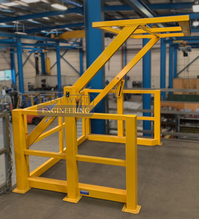 UMZ18 Mezzanine Pallet Gate